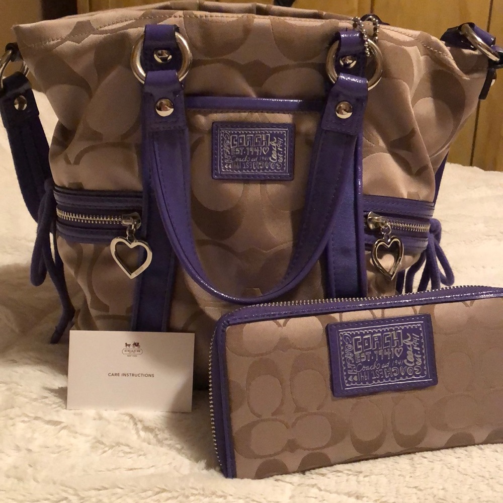 Coach purse with wallet